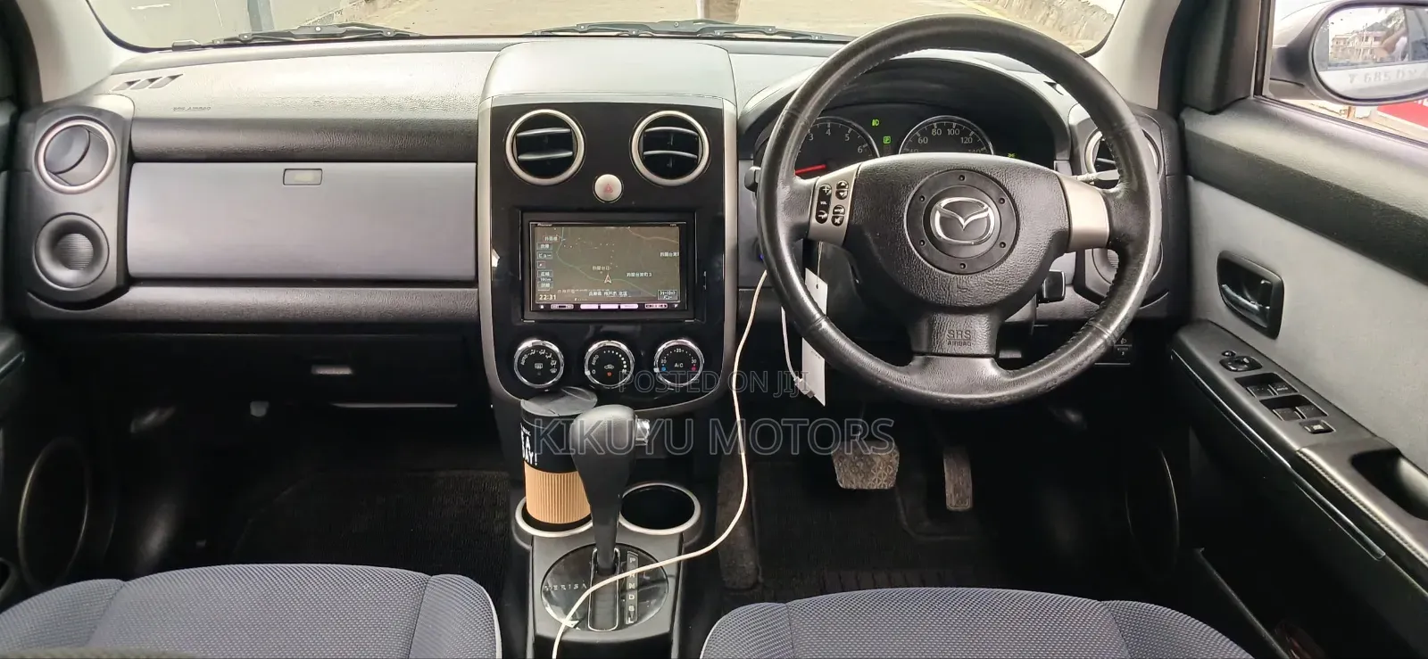 Mazda Verisa 2011 Silver