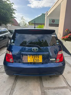 Toyota IST 2006 Blue