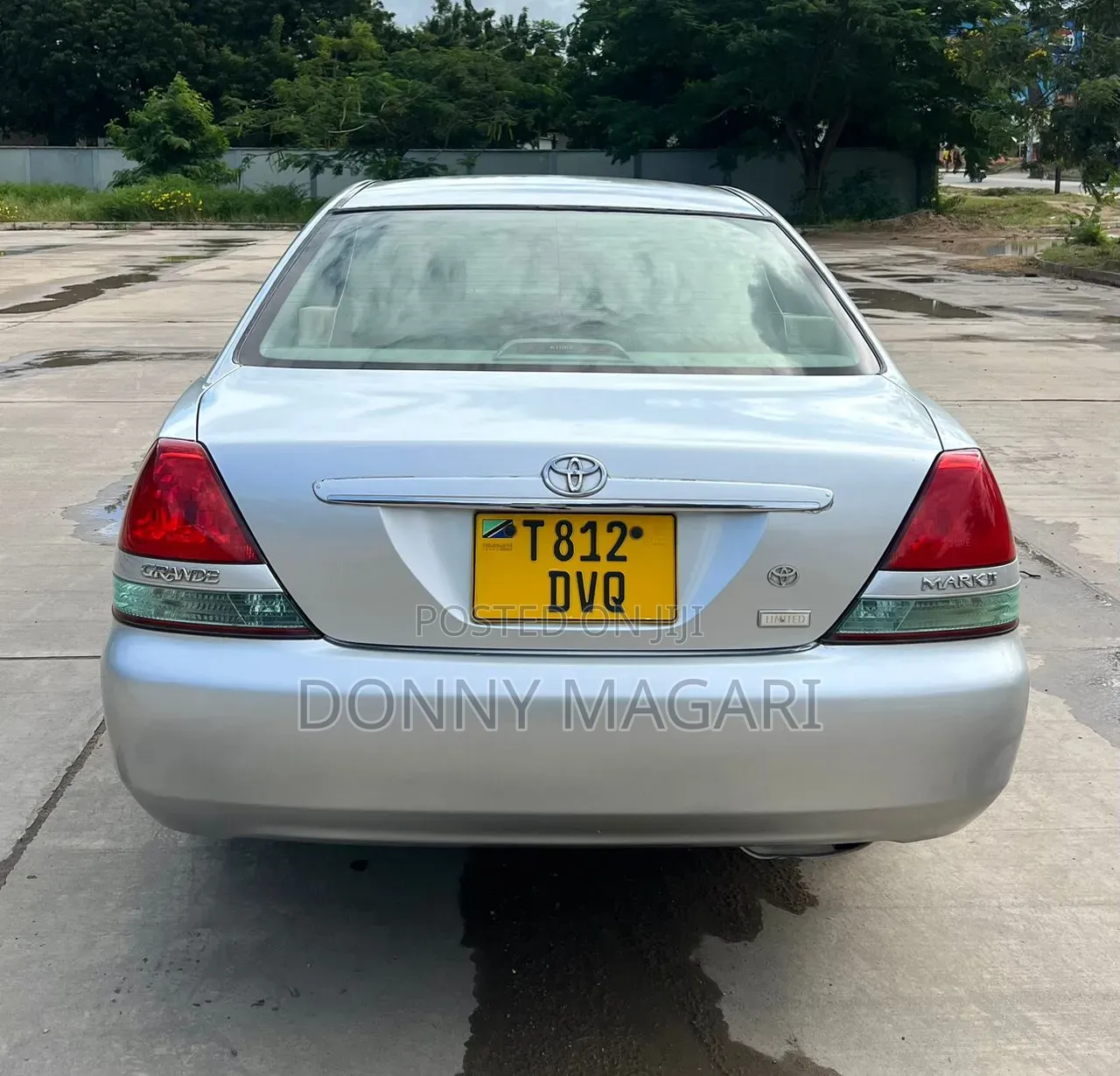 Toyota Mark II 2004 Silver