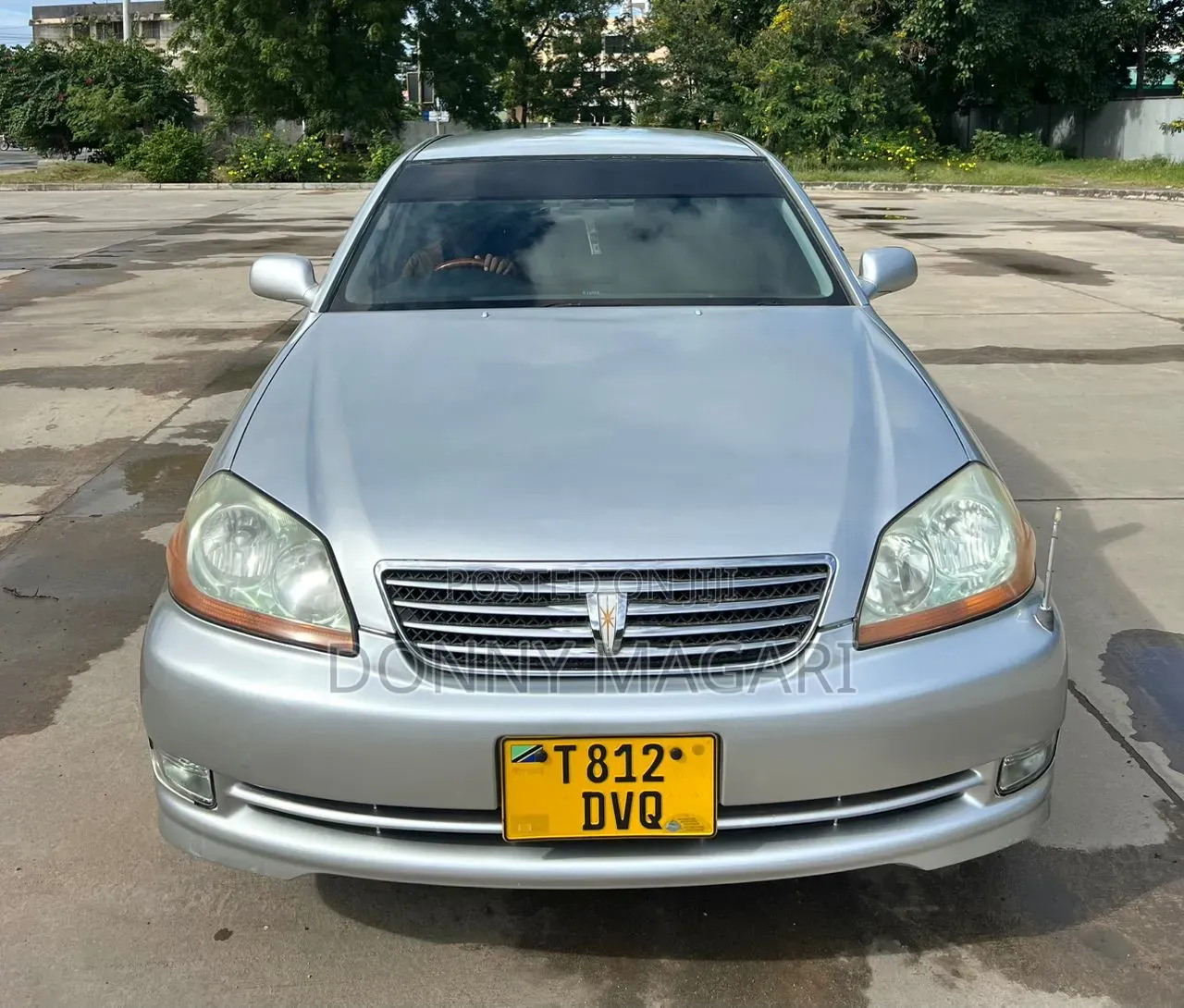 Toyota Mark II 2004 Silver