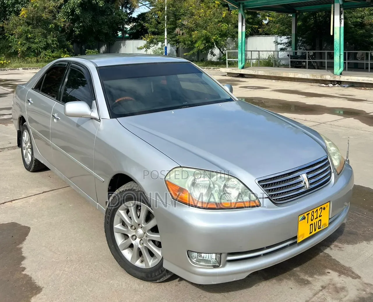 Toyota Mark II 2004 Silver