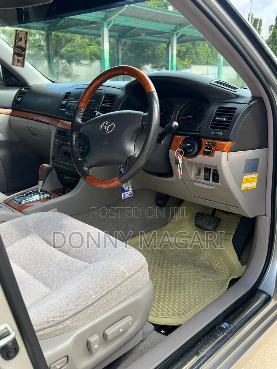 Toyota Mark II 2004 Silver