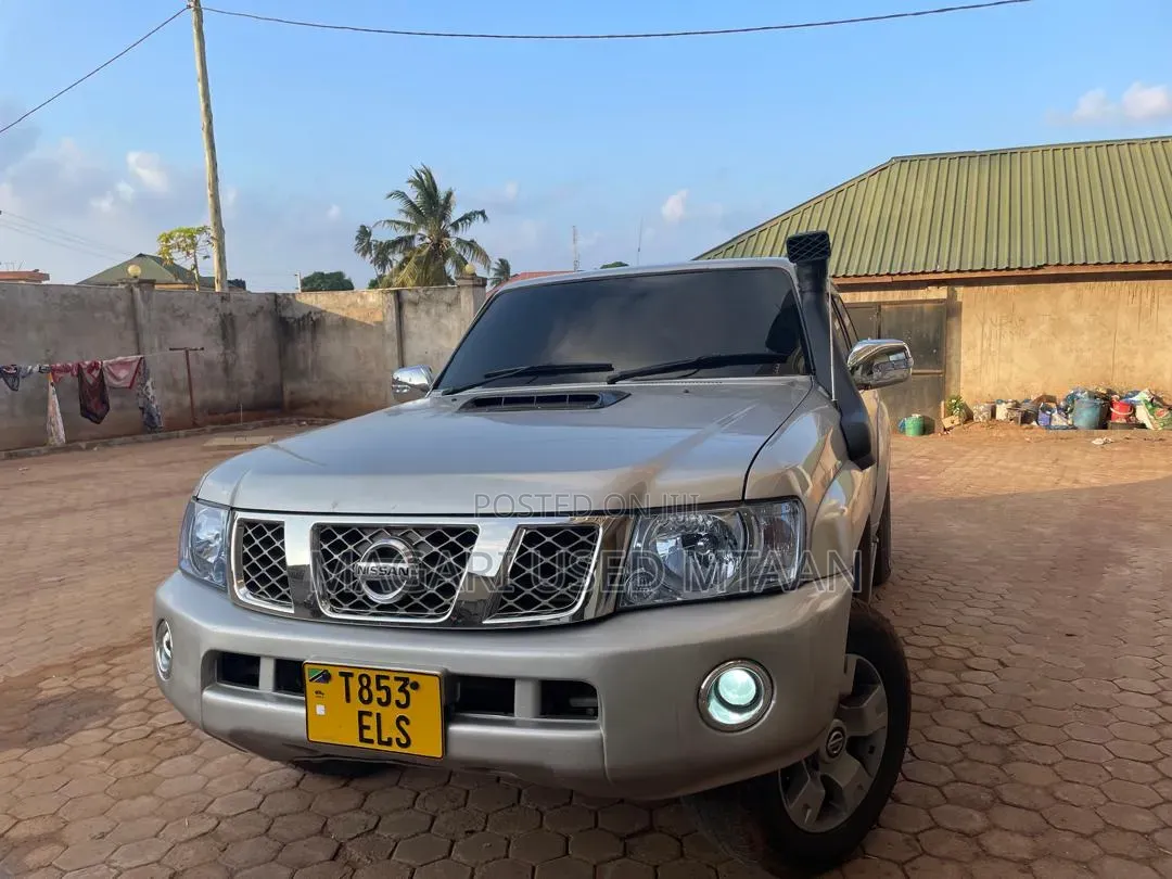 Nissan Patrol 3.0 TD GL 2009 Silver