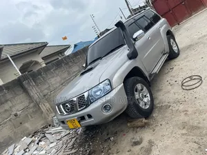 Nissan Patrol 3.0 TD GL 2009 Silver