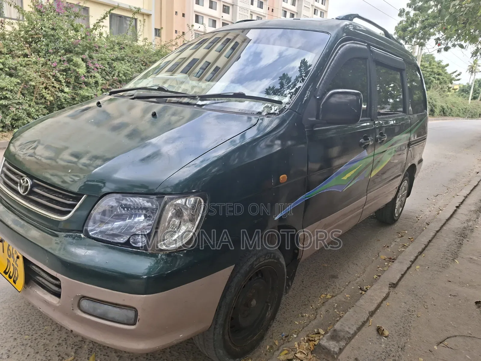 Toyota Noah 2.0 AWD (8 Seater) 2005 Green