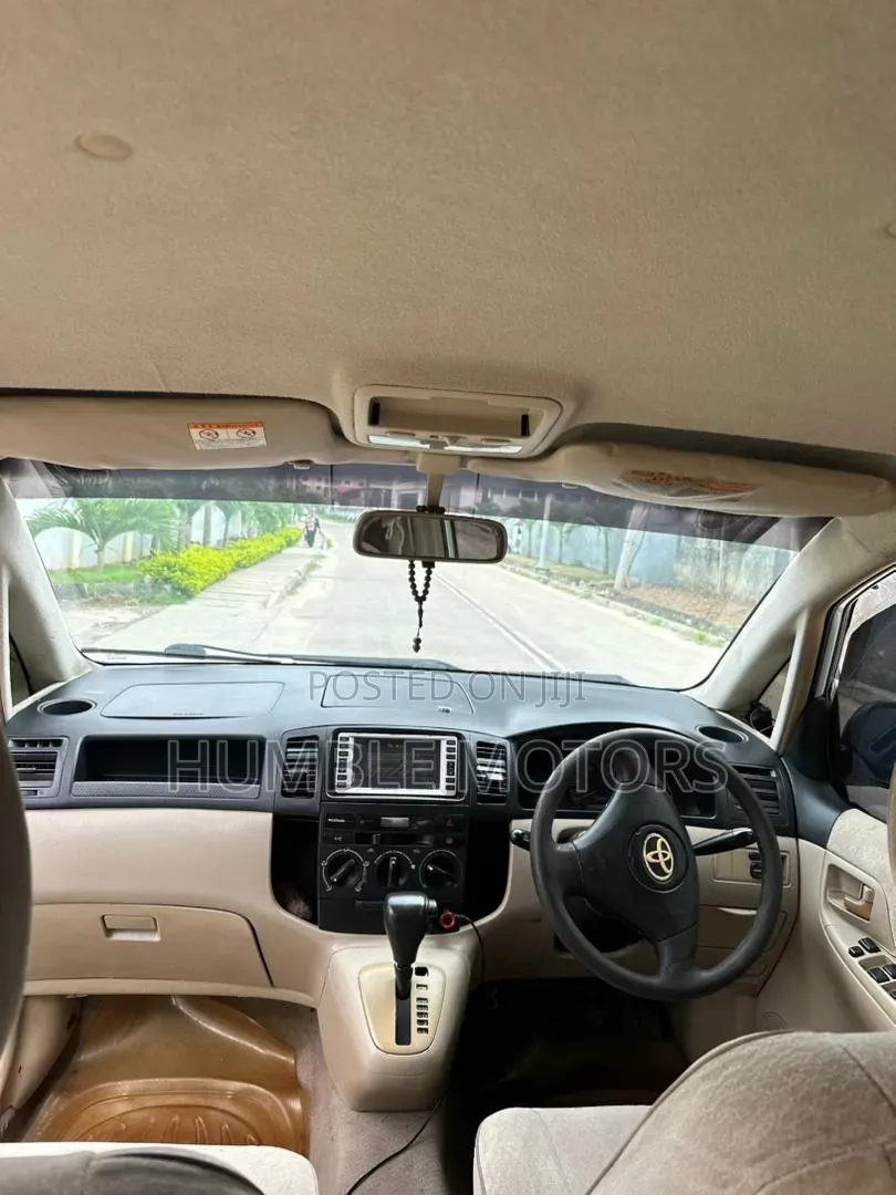Toyota Corolla Spacio 2004 Silver