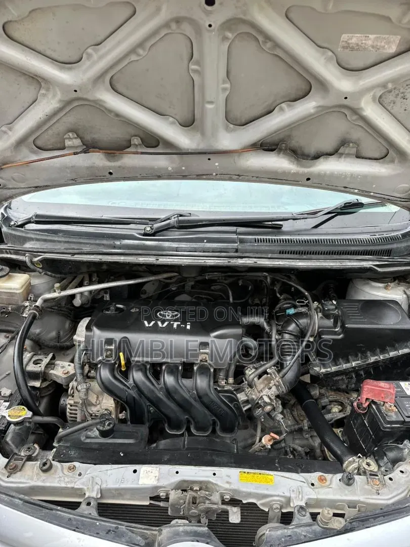 Toyota Corolla Spacio 2004 Silver