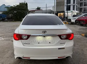 Toyota Mark X 2.5 AWD 2012 Off white