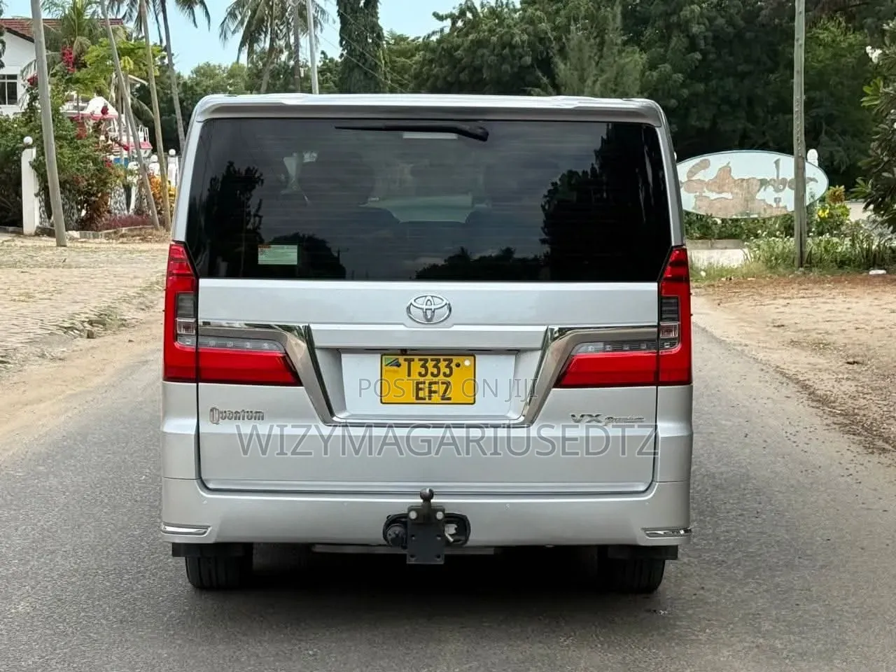 Toyota Quantum 2019 Silver