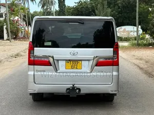 Toyota Quantum 2019 Silver