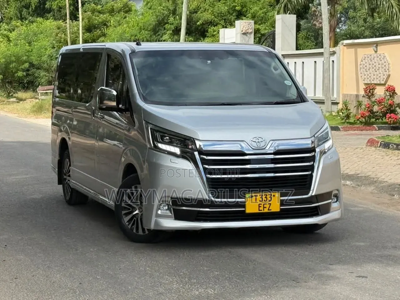 Toyota Quantum 2019 Silver