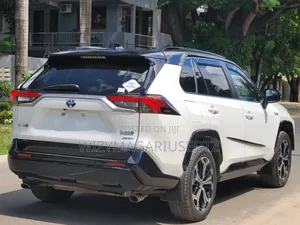 New Toyota RAV4 2025 White
