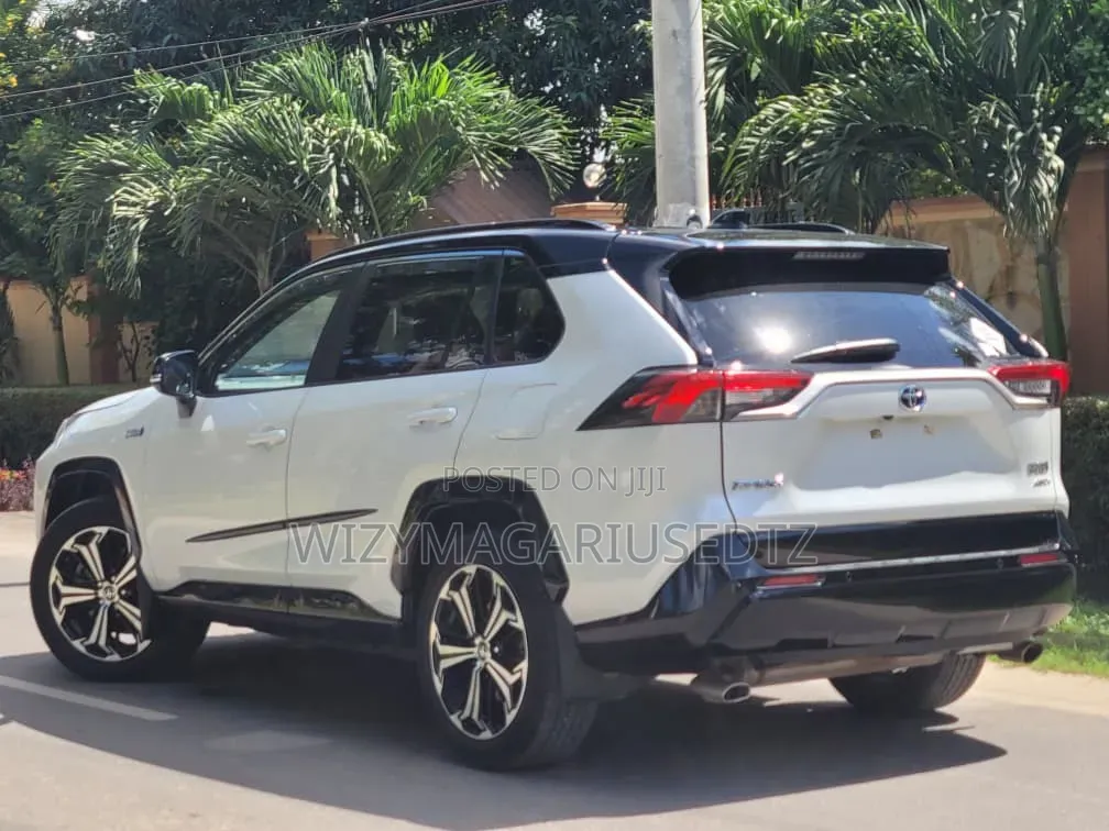 New Toyota RAV4 2025 White
