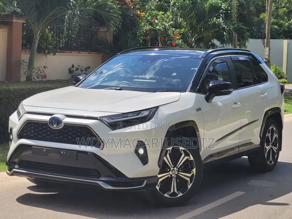New Toyota RAV4 2025 White