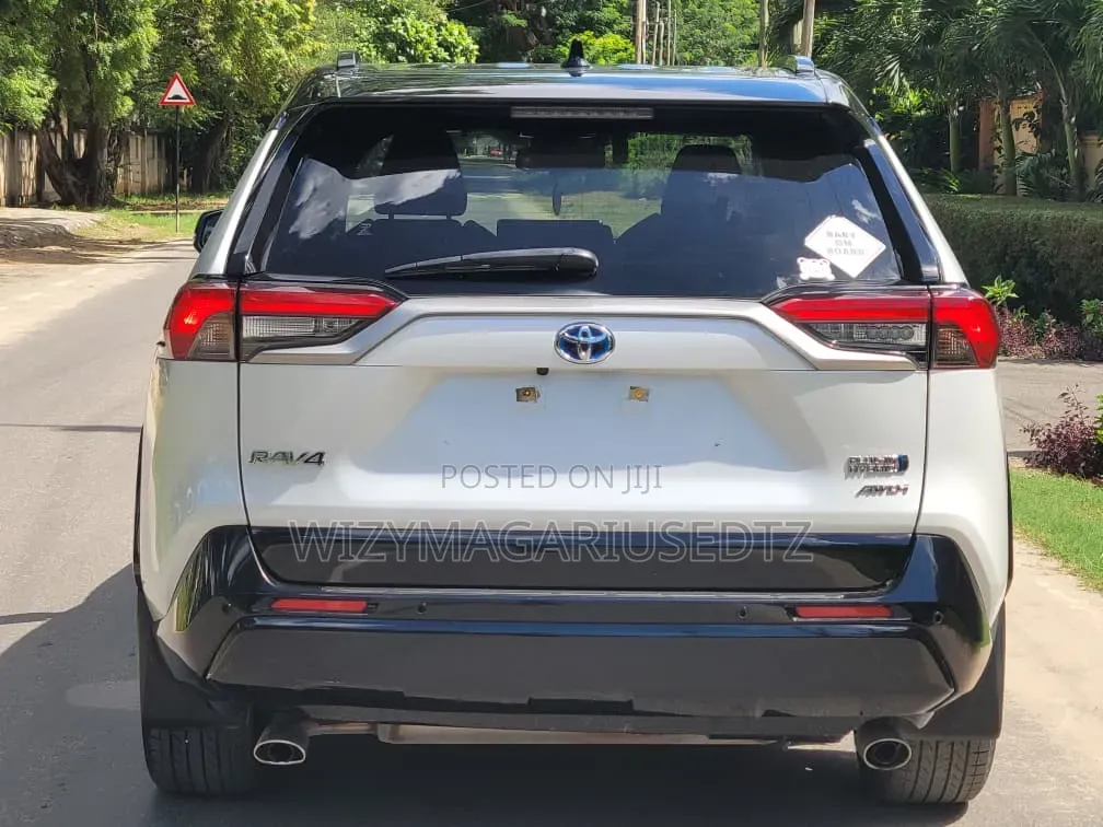New Toyota RAV4 2025 White