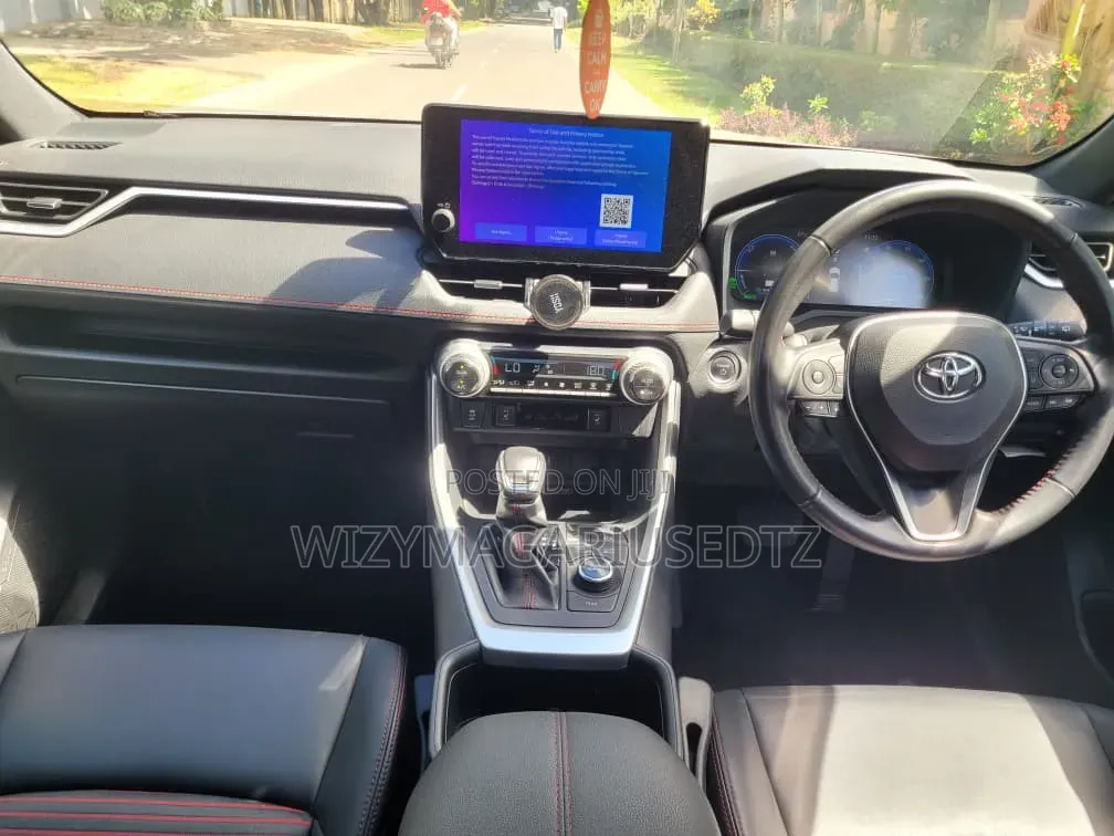 New Toyota RAV4 2025 White