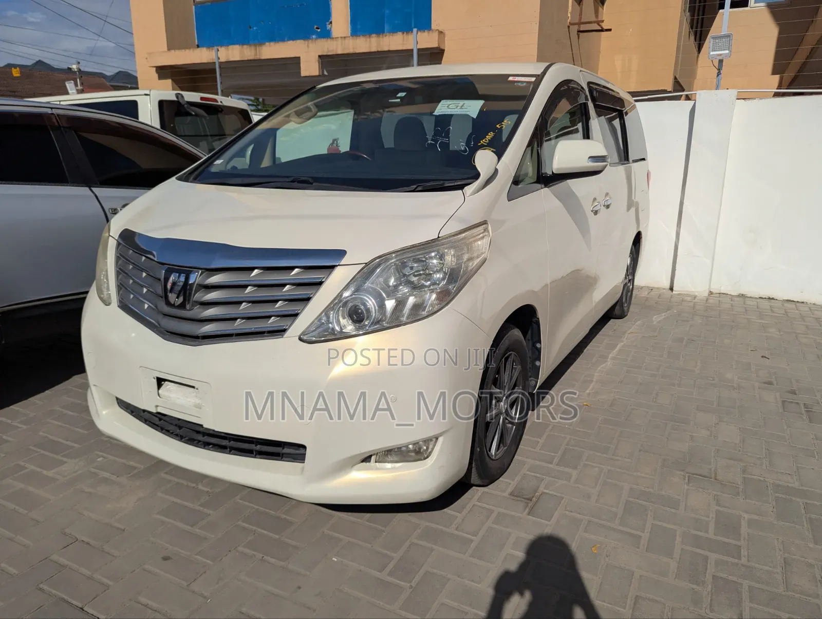 Toyota Alphard 2.4 Petrol FWD 2010 Pearl