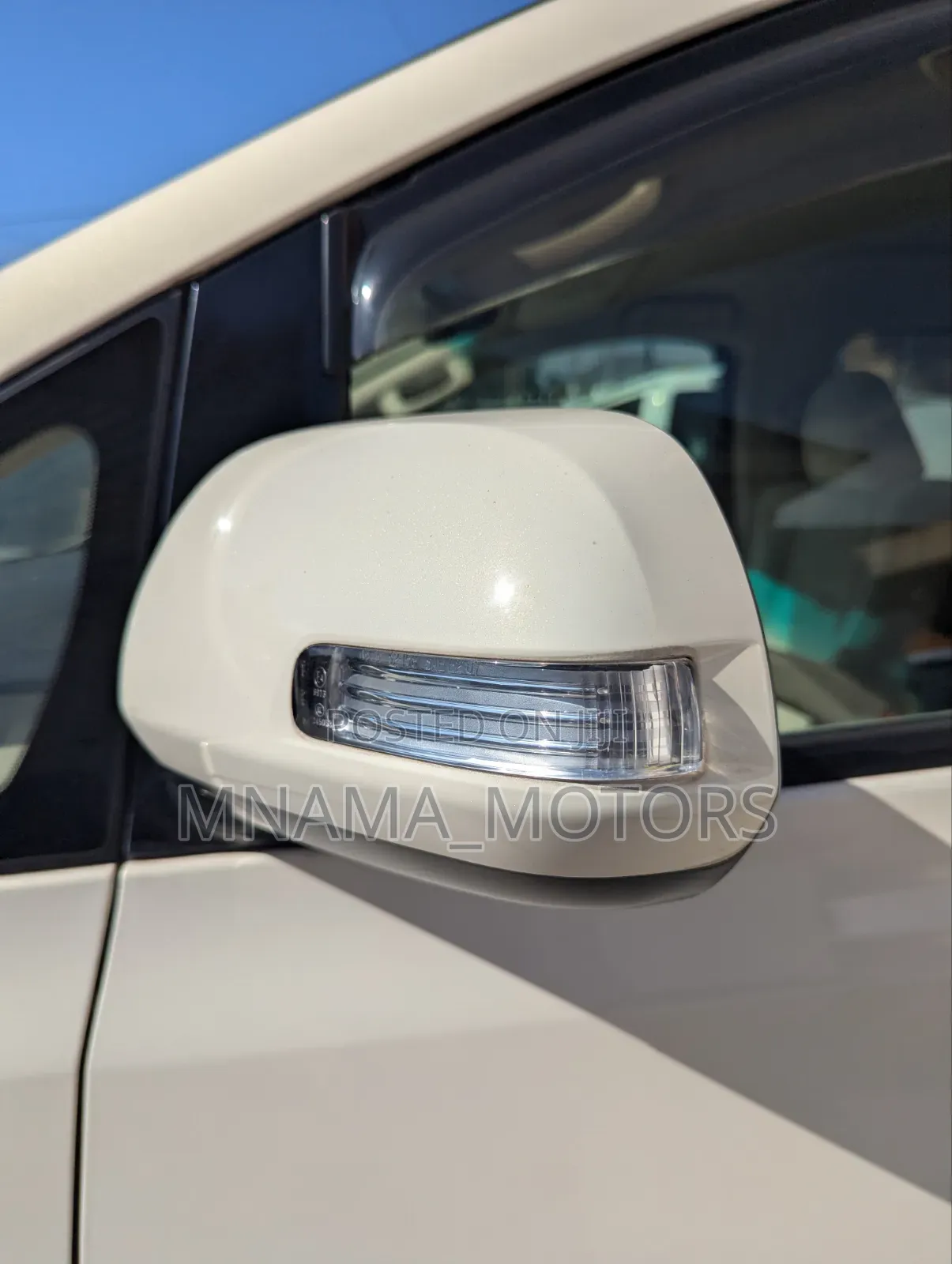 Toyota Alphard 2.4 Petrol FWD 2010 Pearl