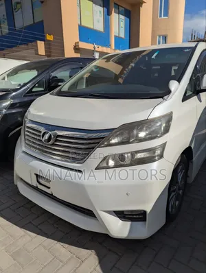 Toyota Vellfire 2010 White