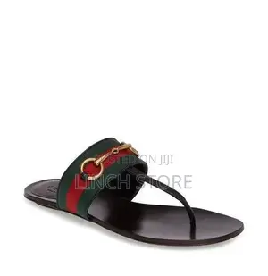 Gucci Slip on Sandals Comes With Bag