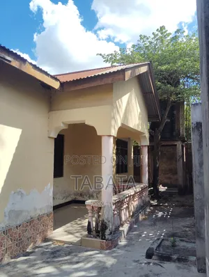 Furnished 14bdrm House in Pugu for sale