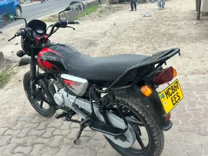 Bajaj Boxer X125 2020 Black