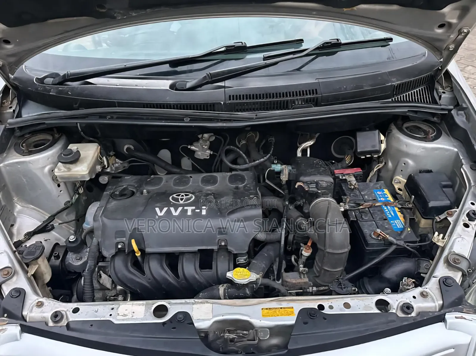 Toyota IST 2003