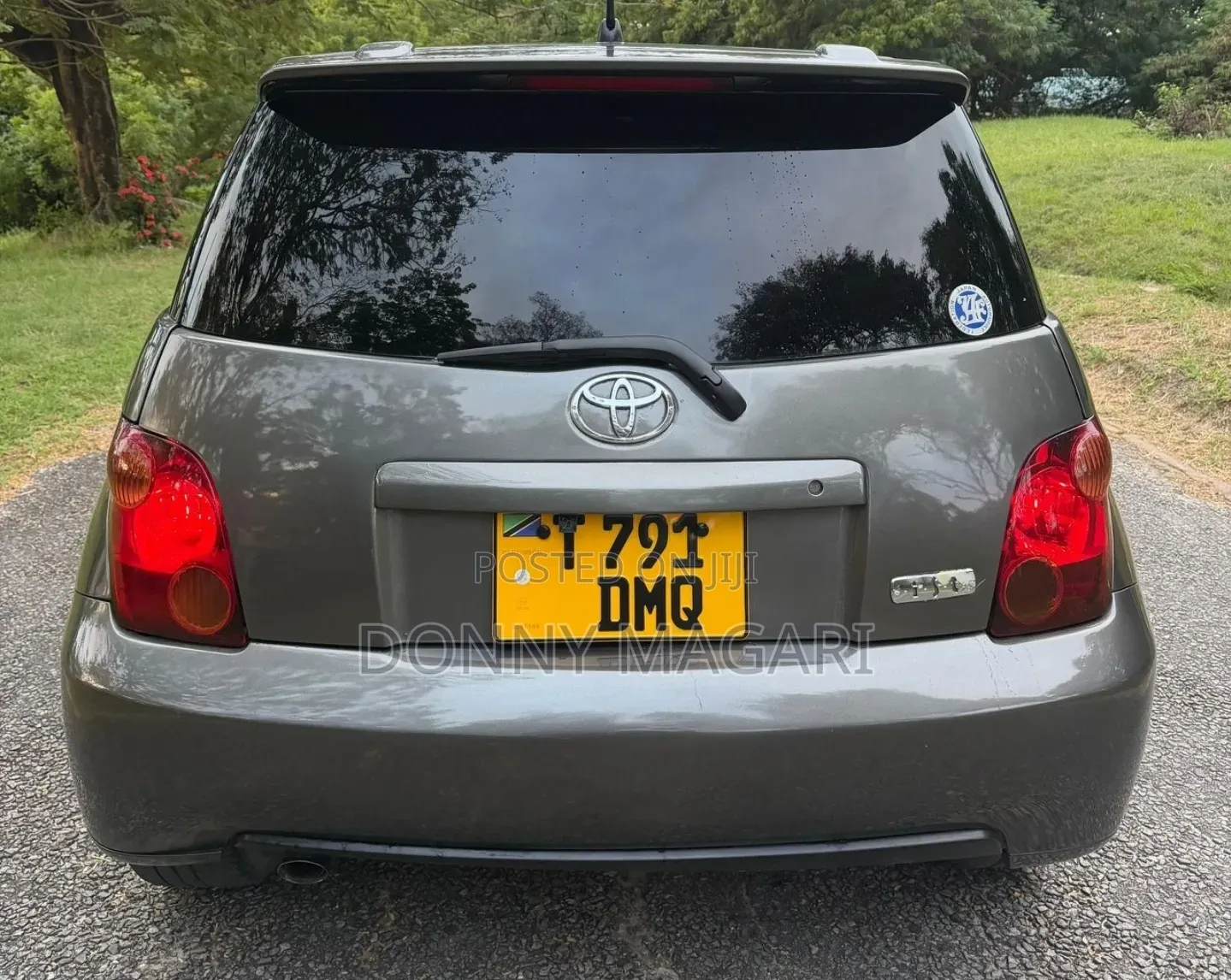 Toyota IST 2004 Gray