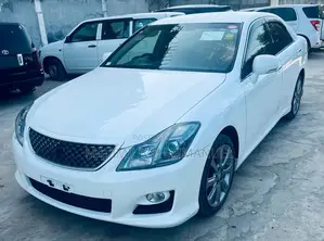 Toyota Crown 2009 White