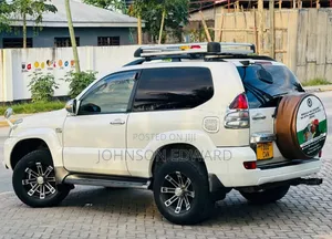 Toyota Land Cruiser Prado 2006 White