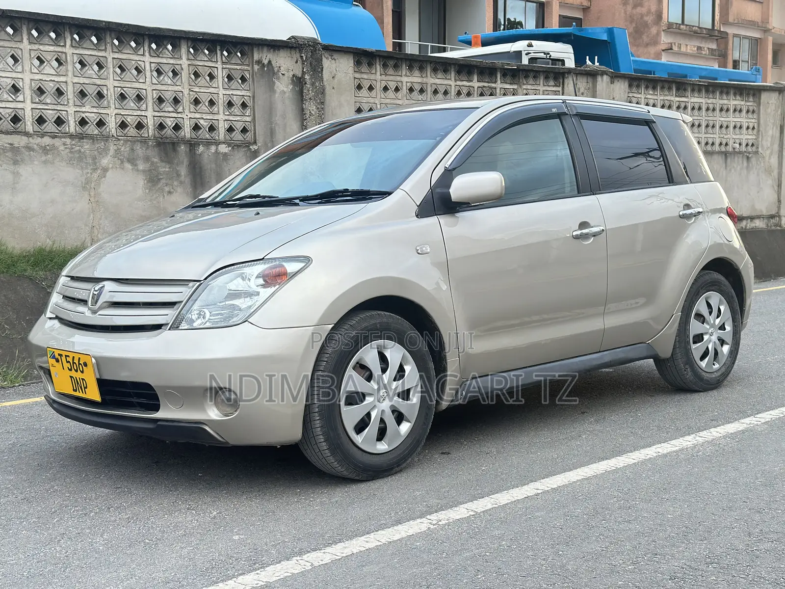 Toyota IST 2004 Beige