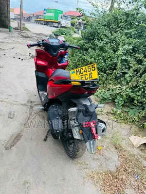 Honda CBX 2022 Red