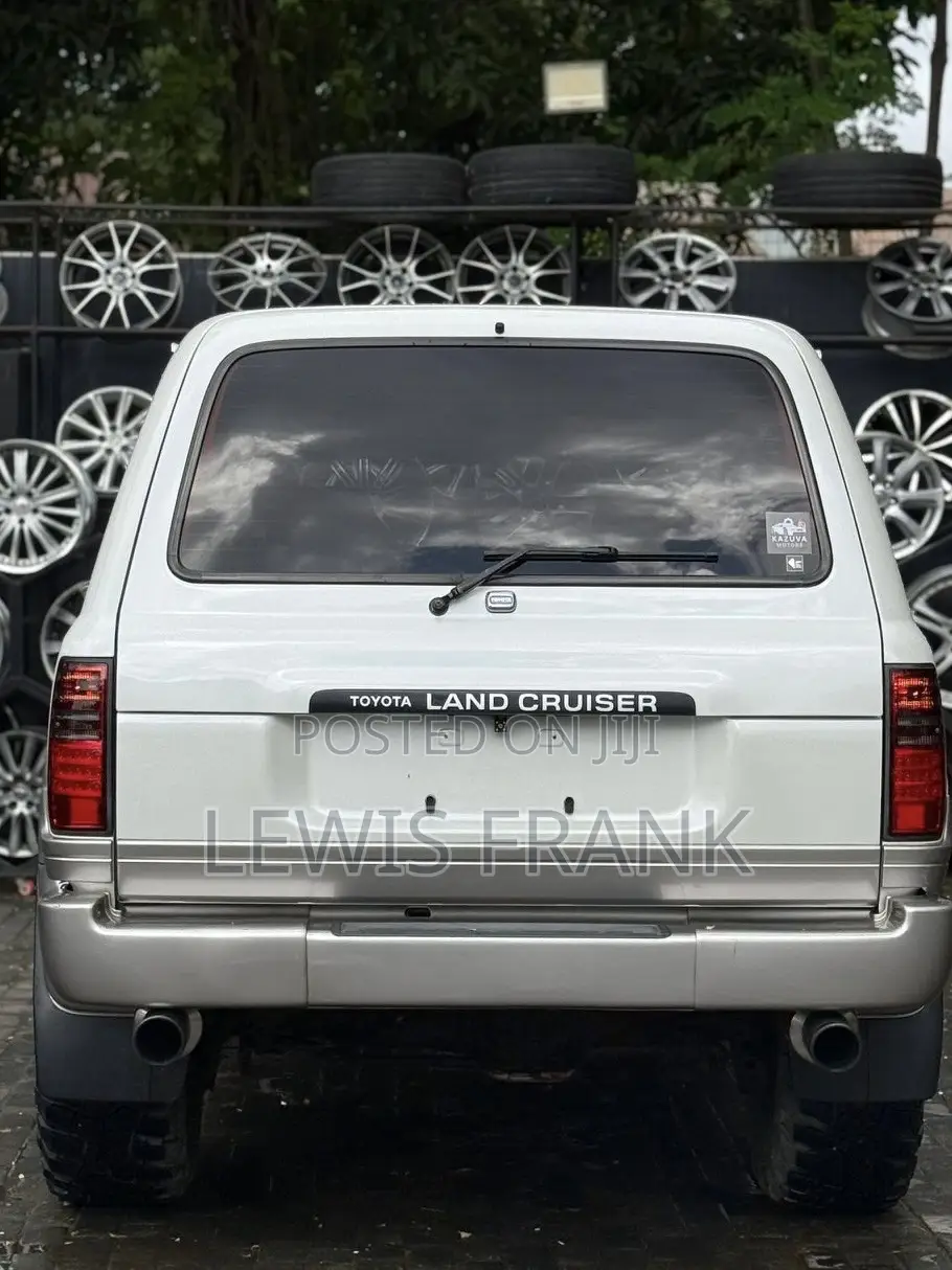 Toyota Land Cruiser 1998 White