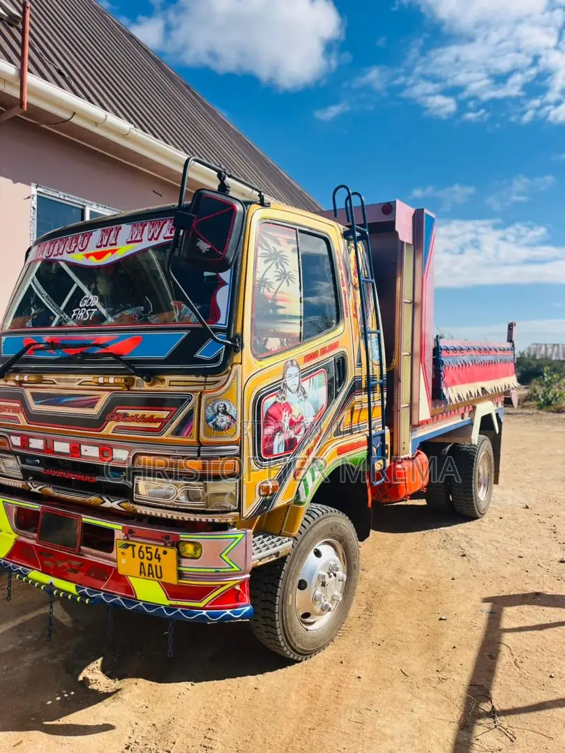 Mitsubishi Fuso Tipper 2004