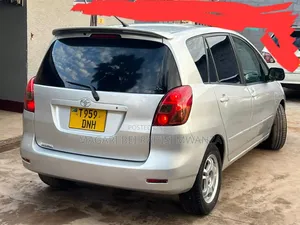 Toyota Corolla Spacio 2004 Silver