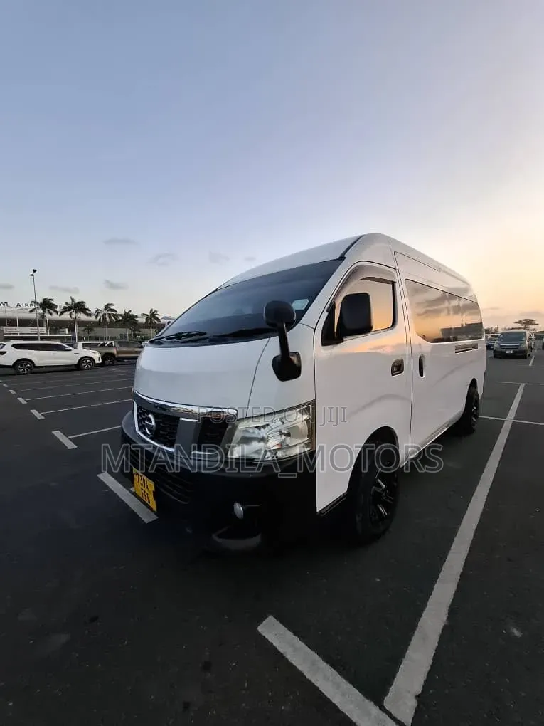 Nissan Caravan (Urvan) 2013 White