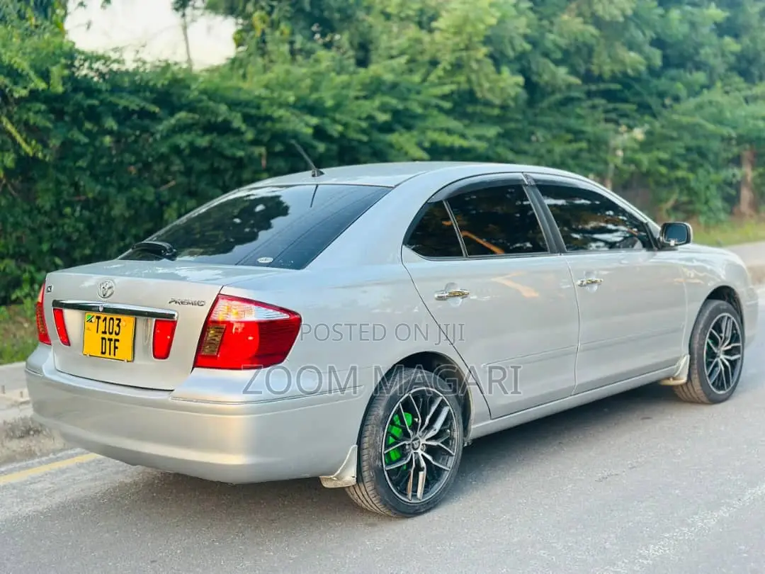 Toyota Premio 2004 Silver