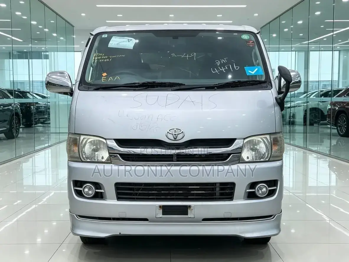 Toyota Quantum 2008 Silver