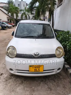 Toyota Sienta 2006 White