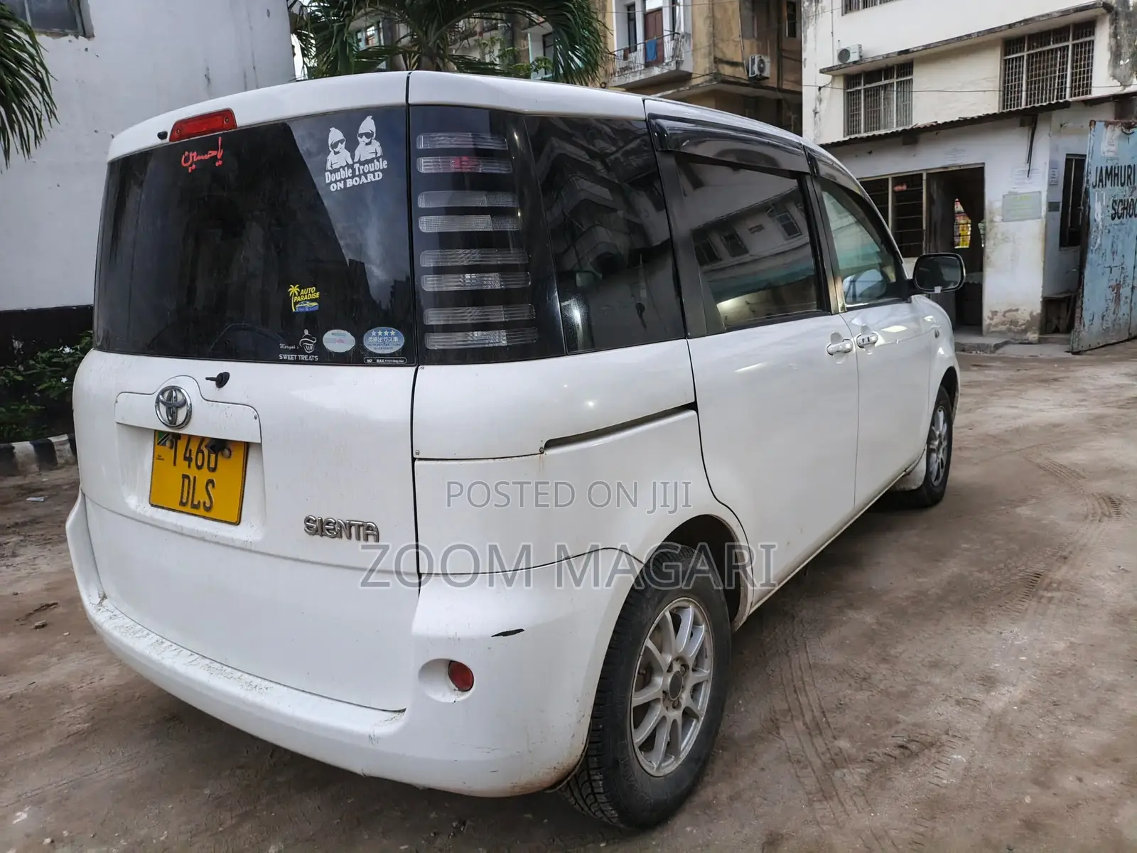 Toyota Sienta 2006 White