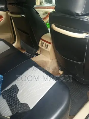 Toyota Crown 2003 Silver