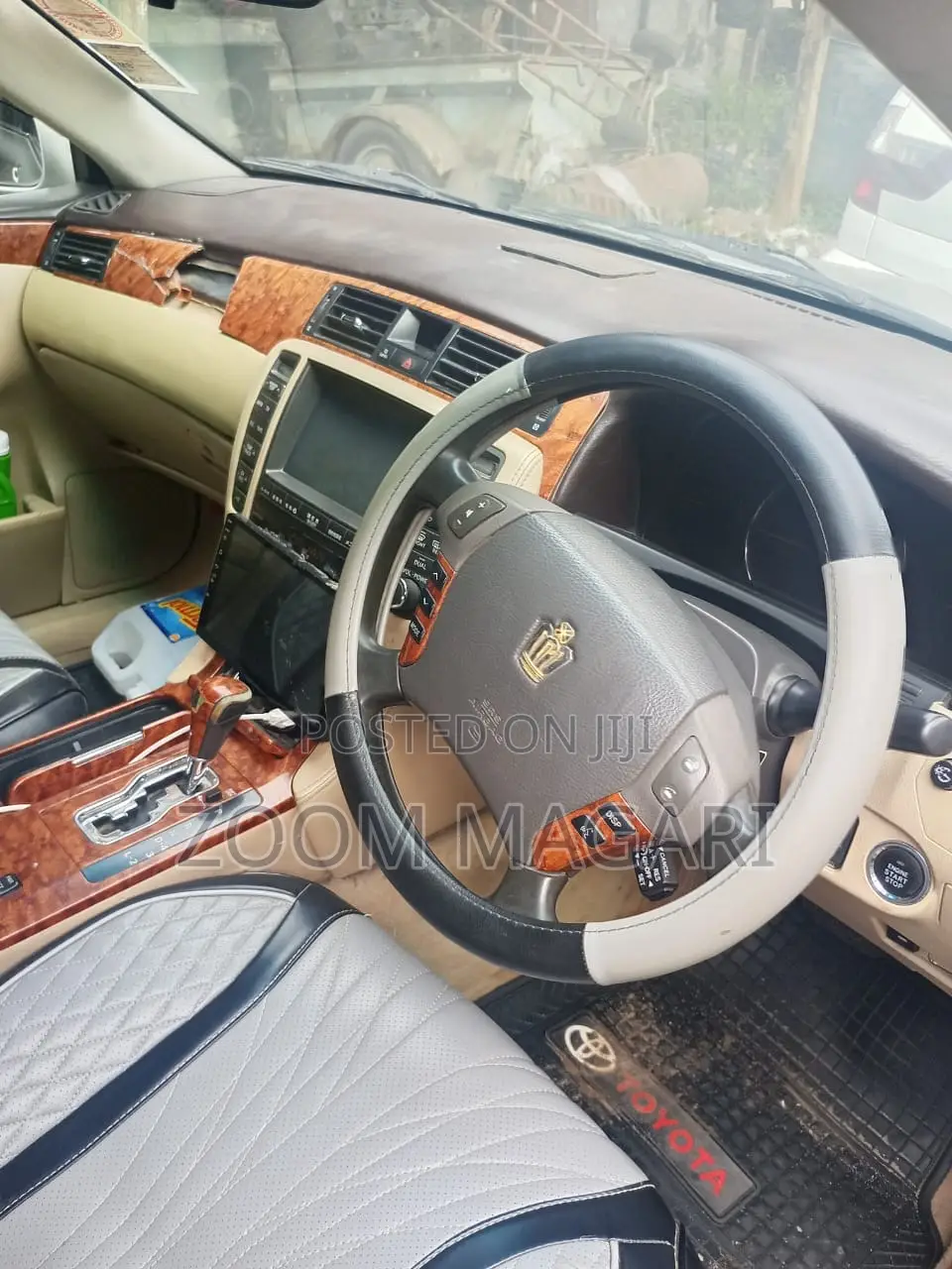 Toyota Crown 2003 Silver