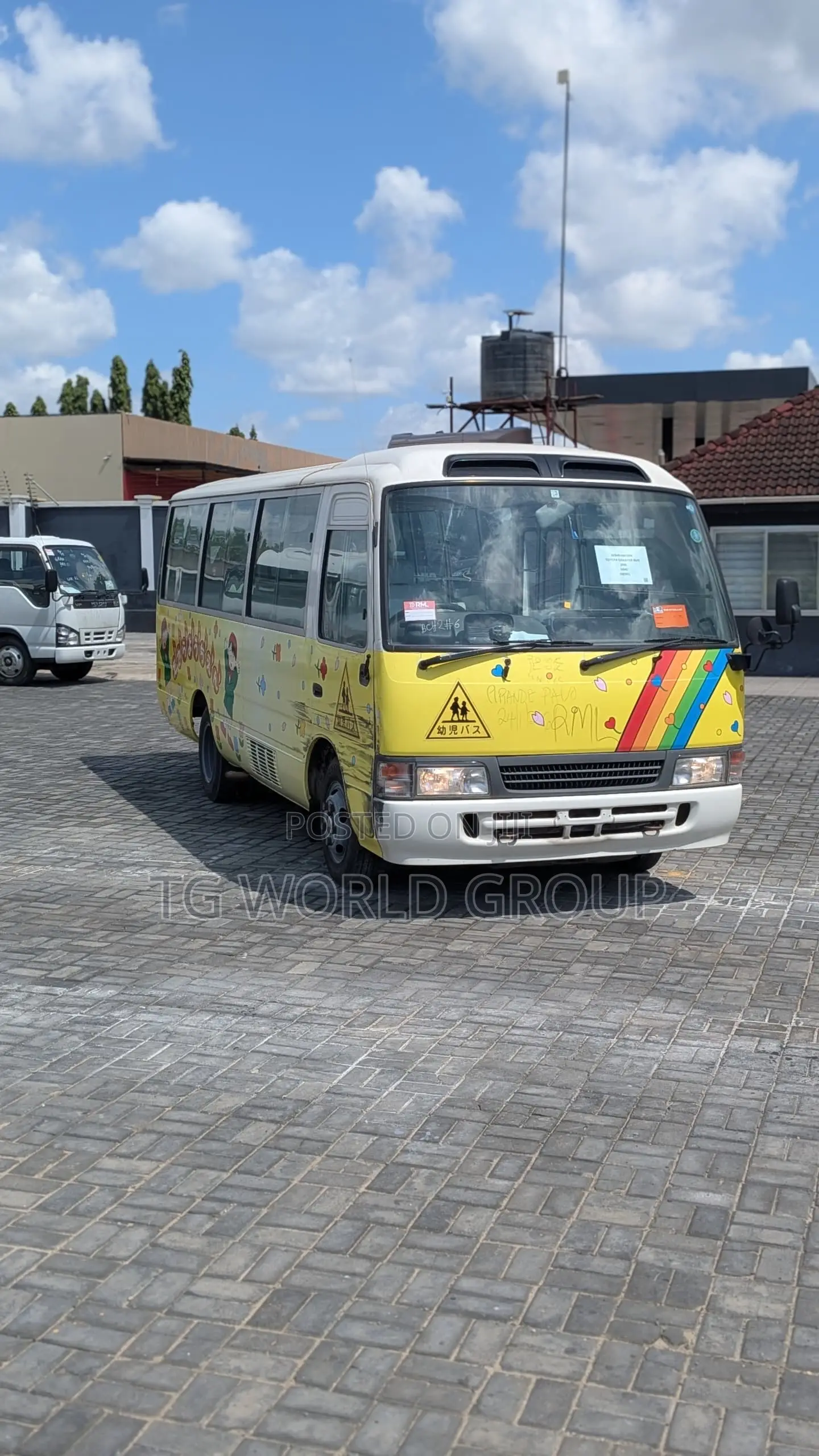 Toyota Coaster 2005 Yellow