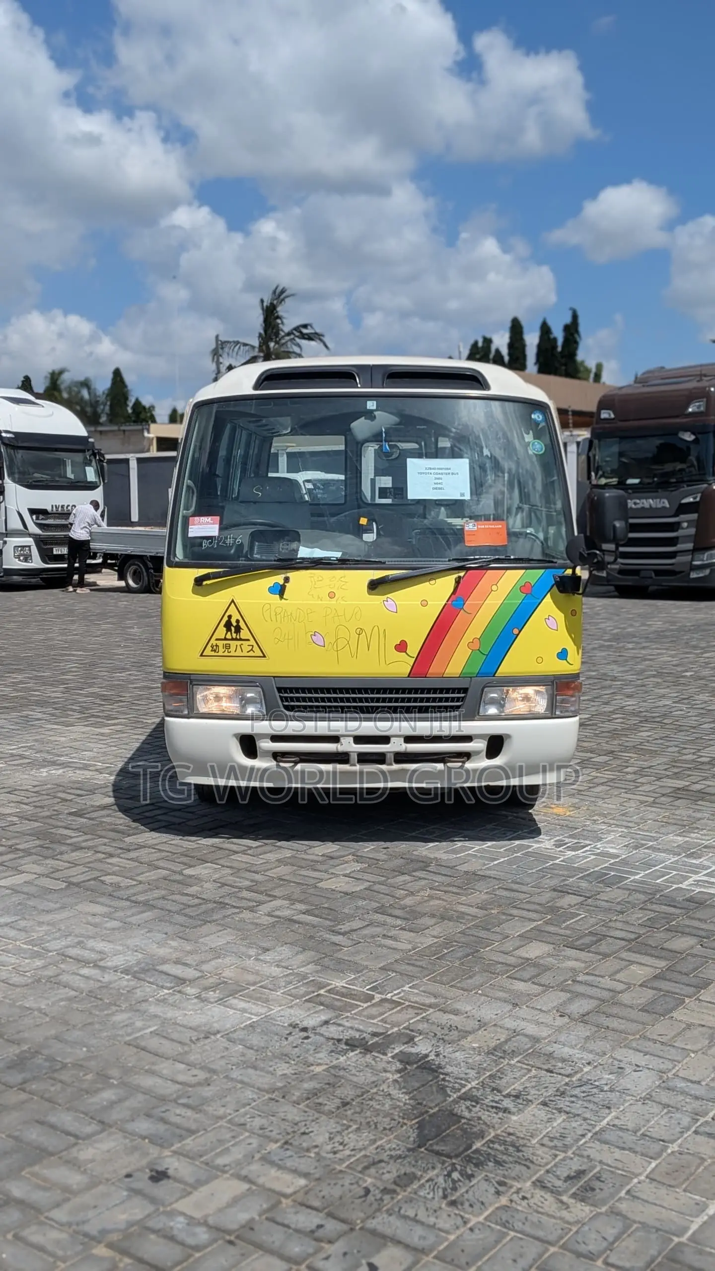 Toyota Coaster 2005 Yellow