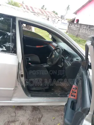 Toyota Corolla RunX 2003 Silver