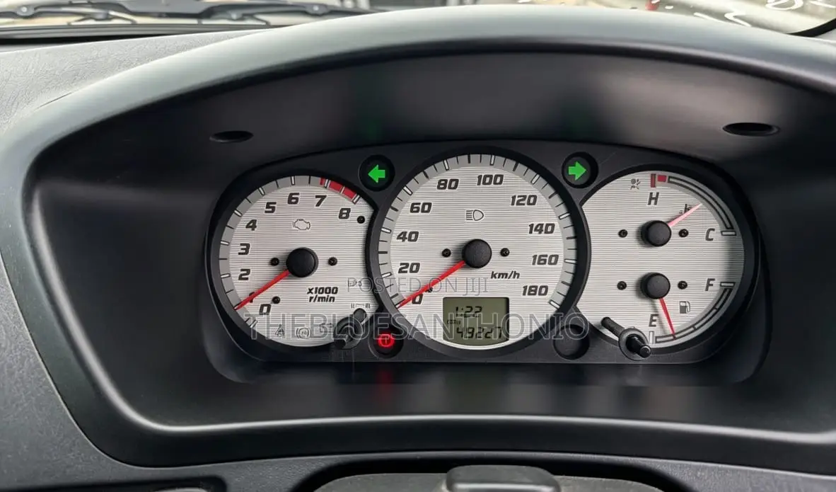 Toyota Cami 2005 Silver