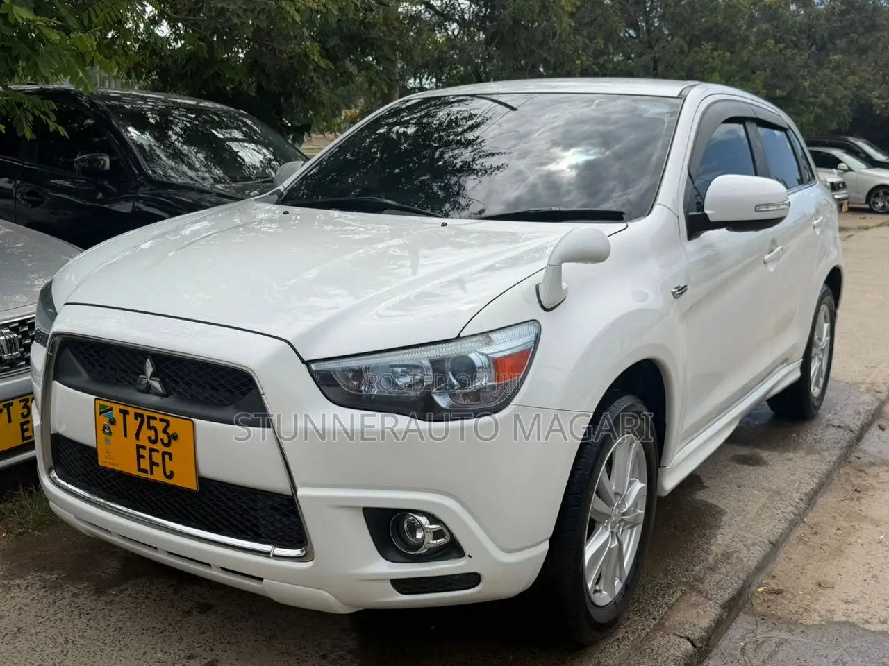 Mitsubishi RVR 2.0 2012 White