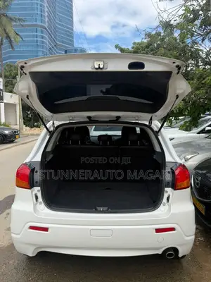 Mitsubishi RVR 2.0 2012 White