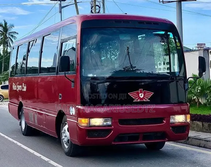 Nissan Civilian 2002 Red