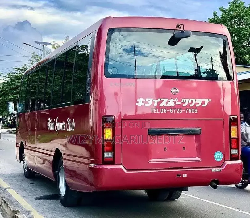 Nissan Civilian 2002 Red